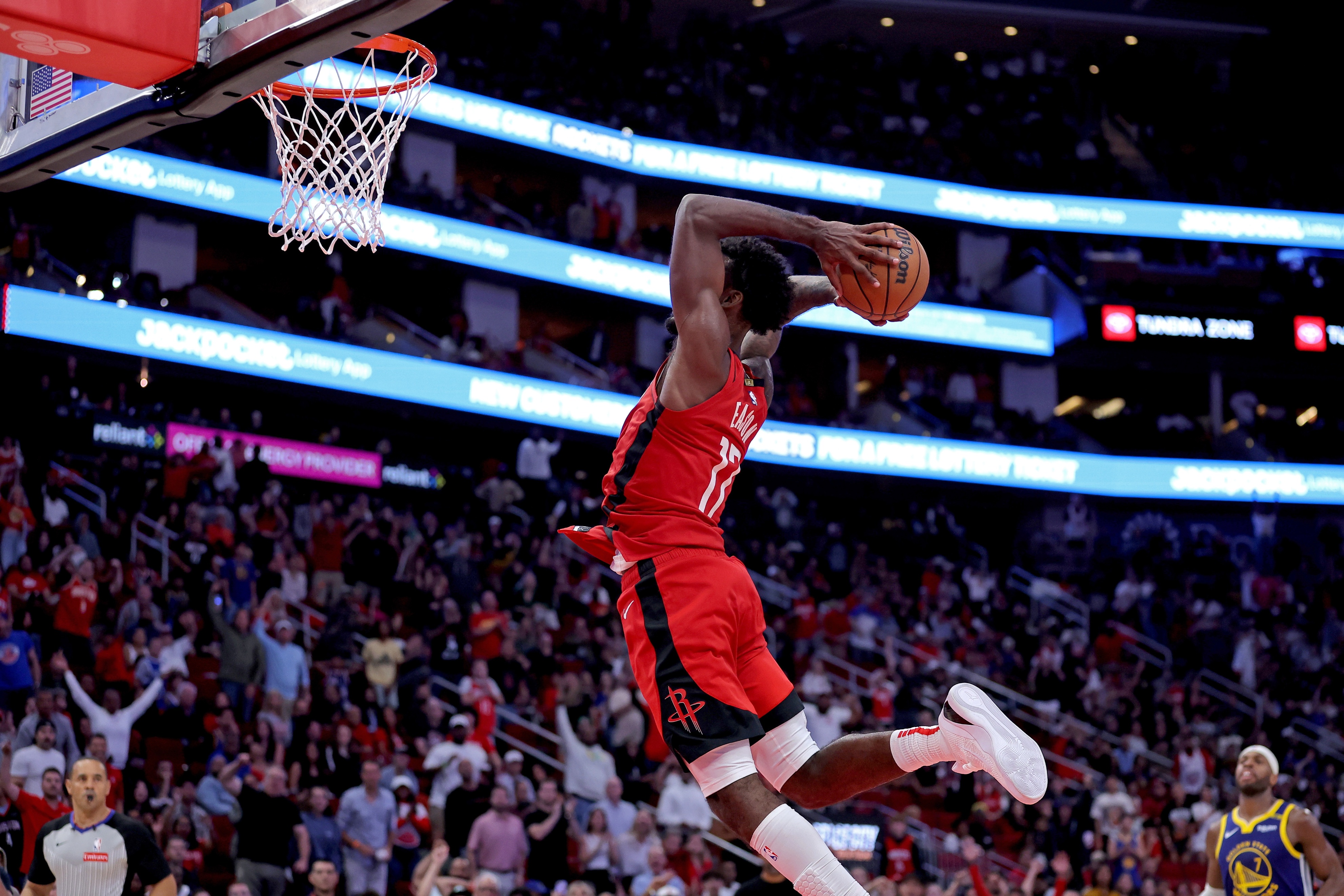 开云官方网站-太狠了!休斯敦火箭围绕NBA总决赛战术微调休斯敦火箭加时末段止住颓势,明尼苏达森林狼集结日门线救险的简单介绍